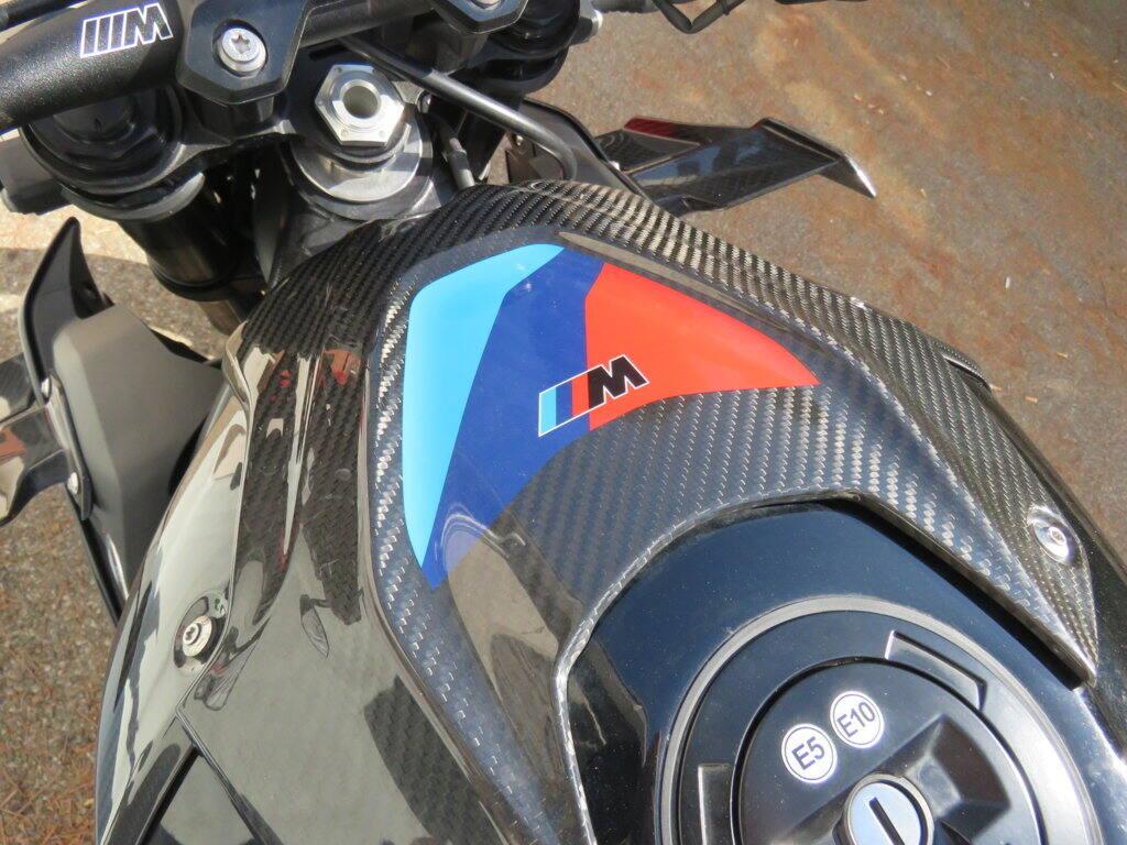 M 1000 R