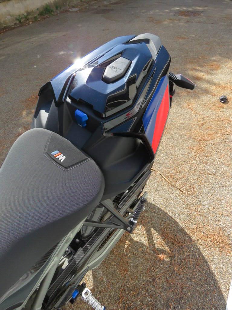 M 1000 R
