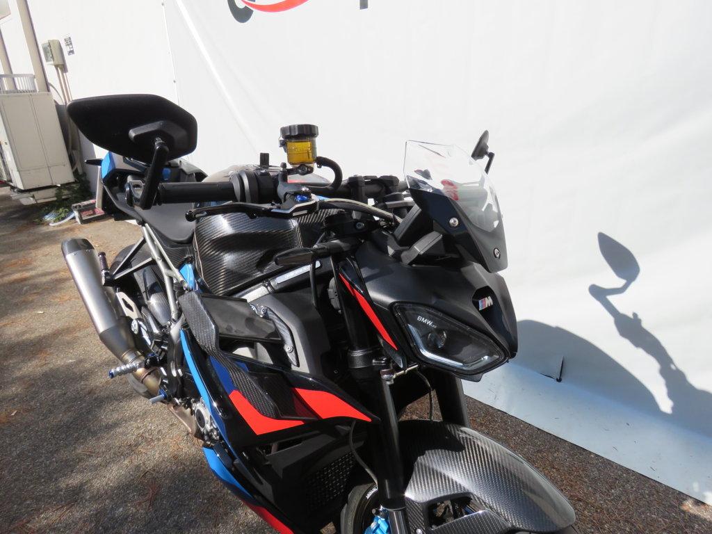 M 1000 R