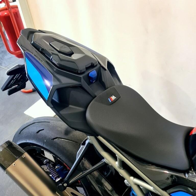 M 1000 R