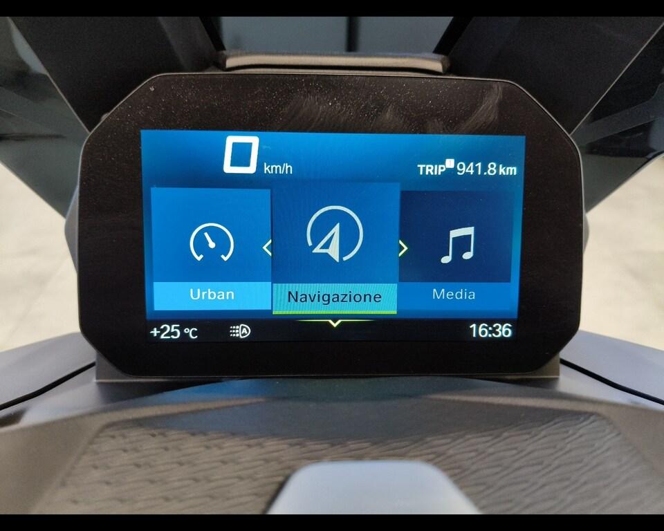 C 400 X