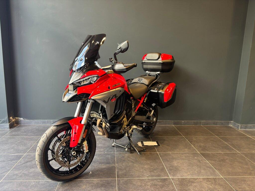 MULTISTRADA V4