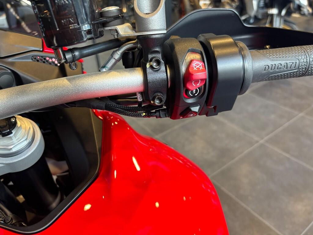 MULTISTRADA V4