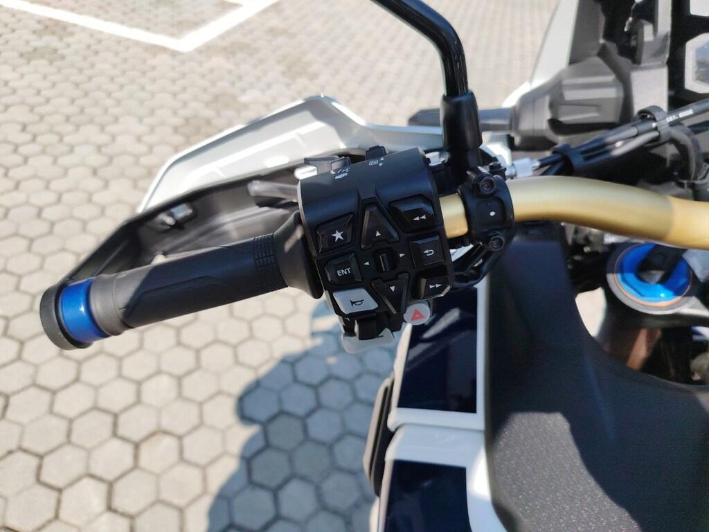AFRICA TWIN 1100