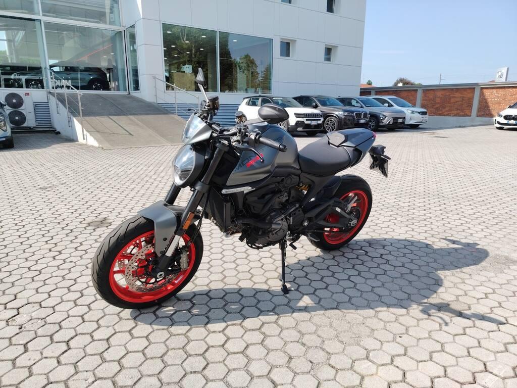 MONSTER 950
