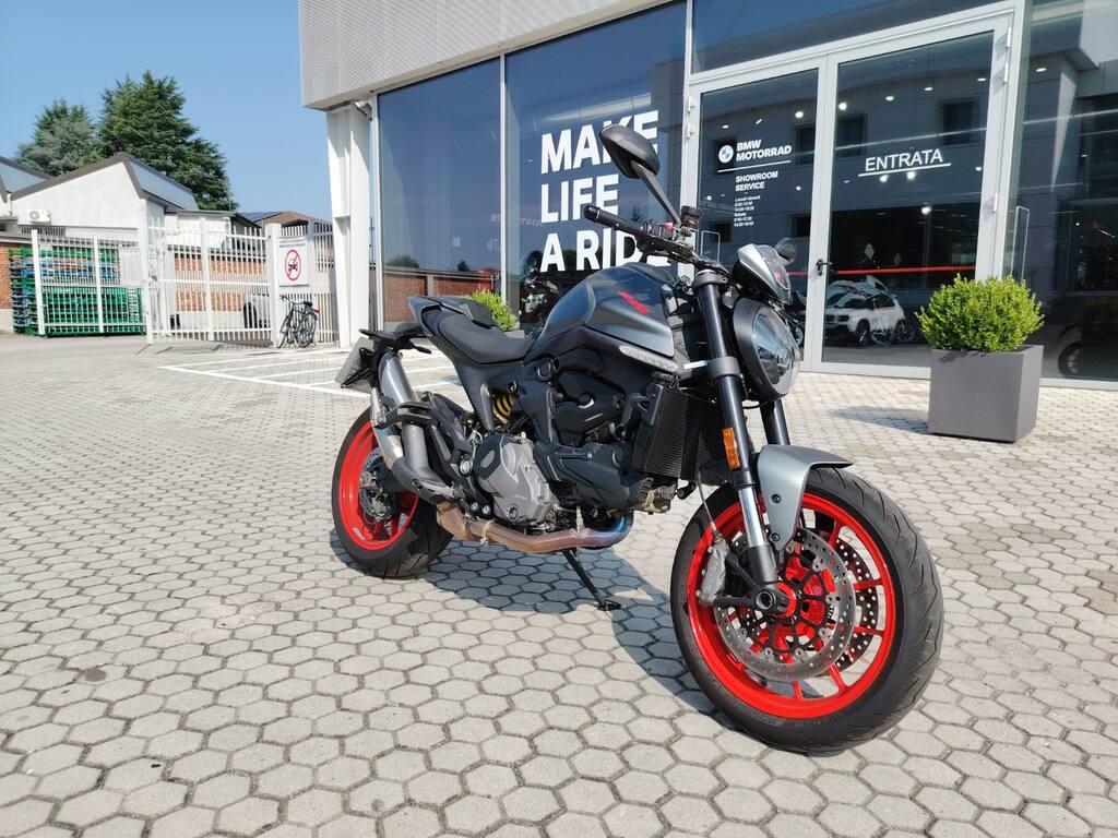 MONSTER 950