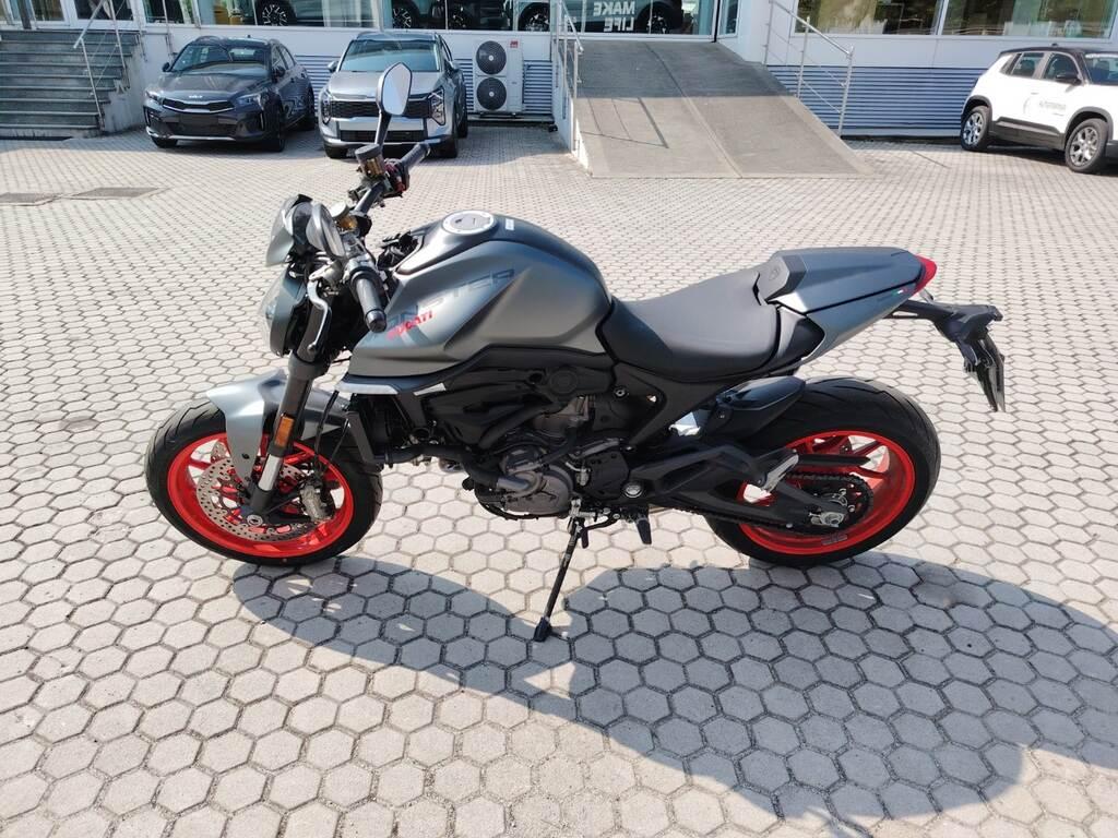 MONSTER 950