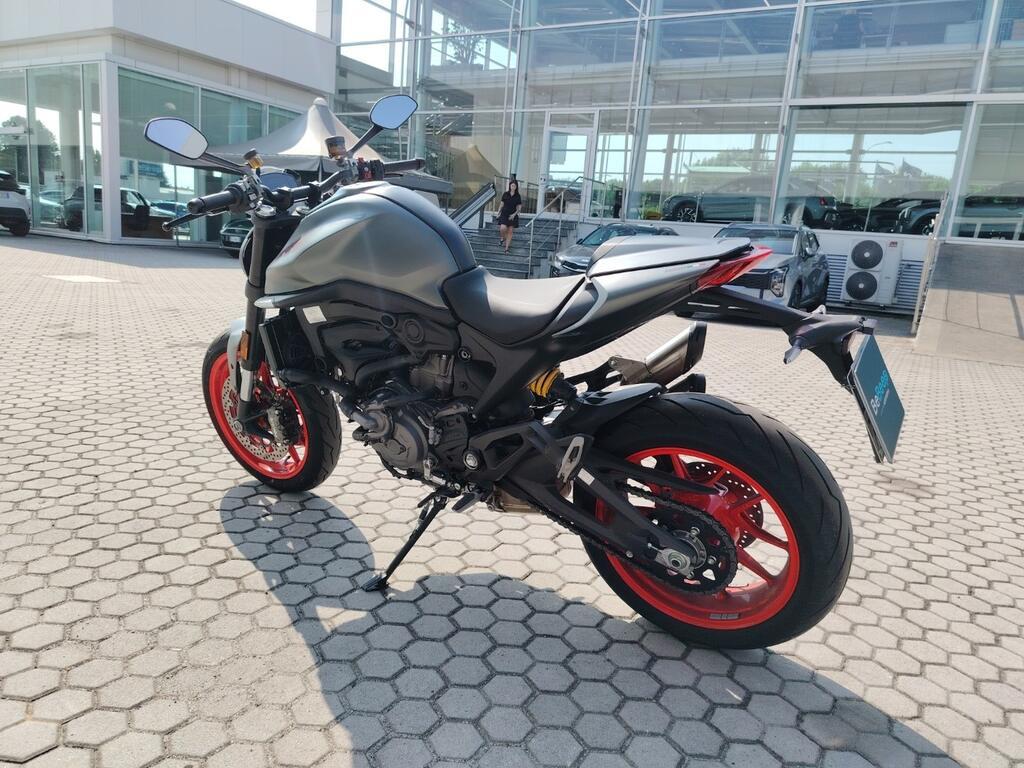 MONSTER 950