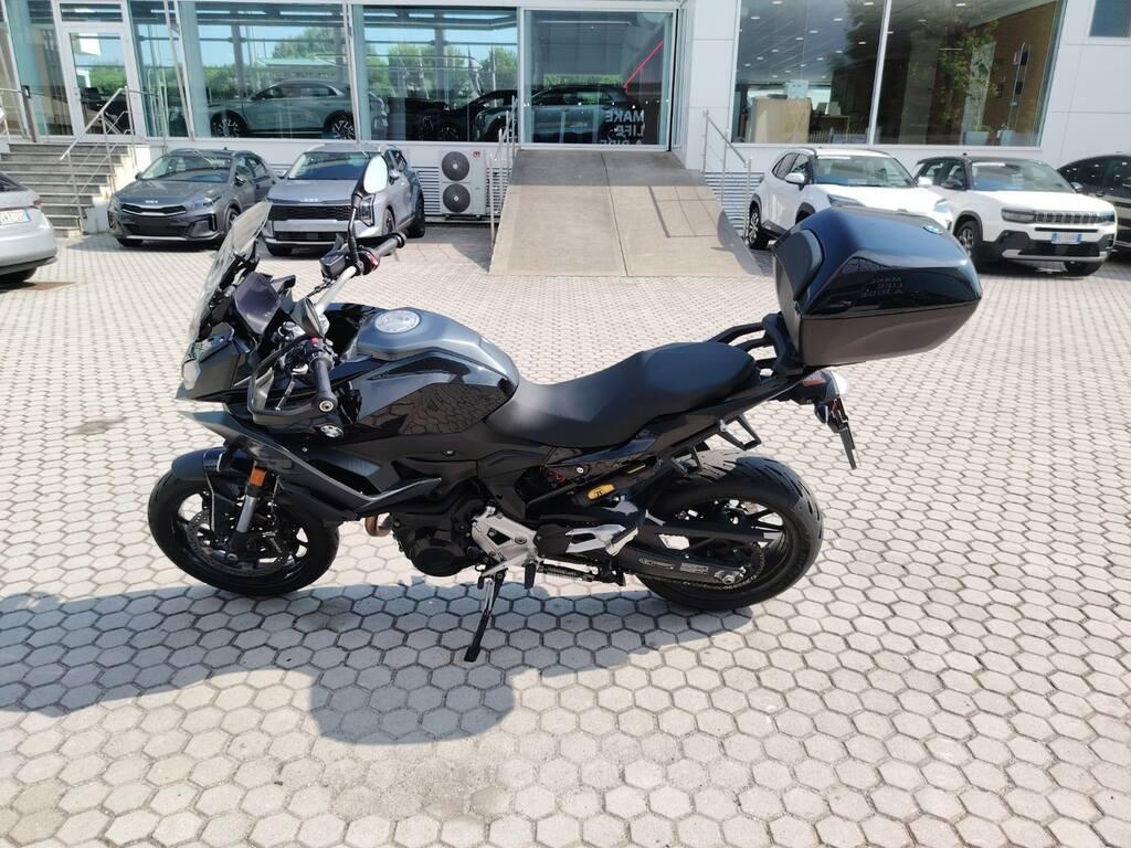 F 900 XR