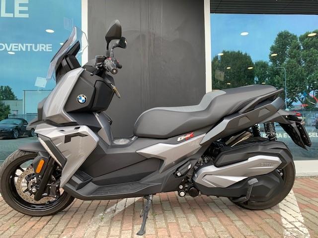 C 400 X