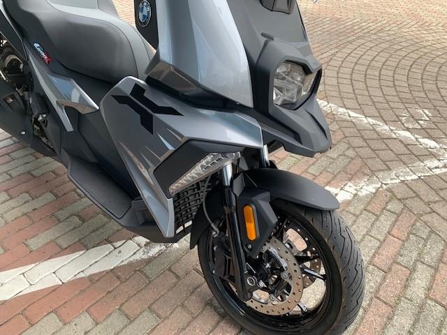 C 400 X