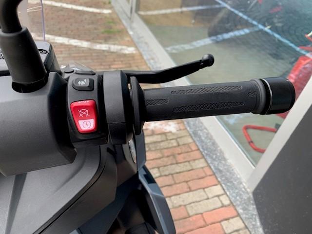 C 400 X