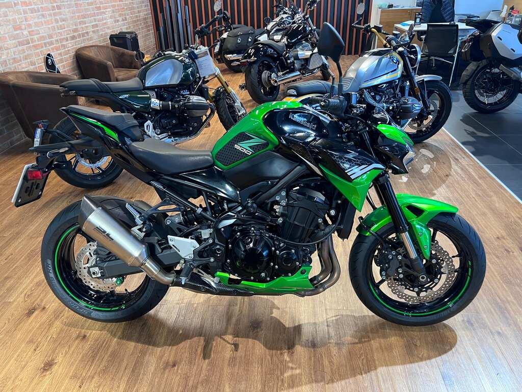 Z 900