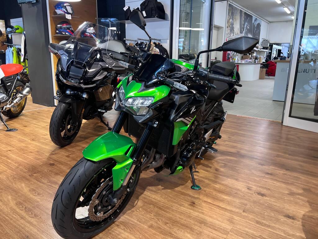 Z 900