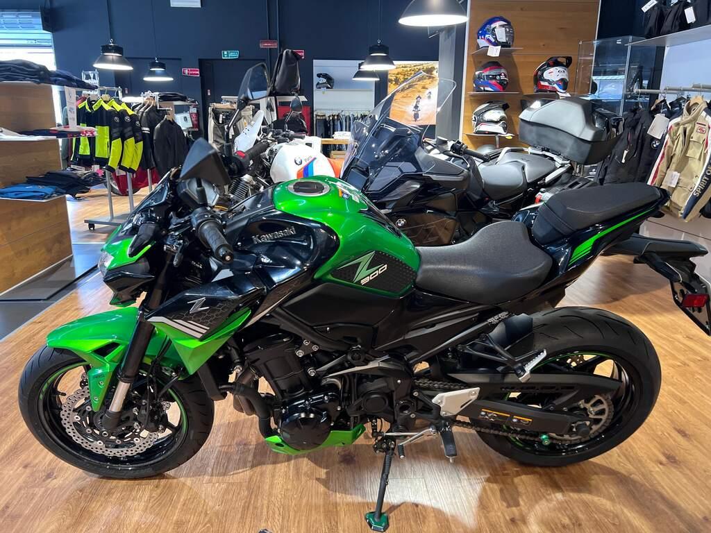 Z 900