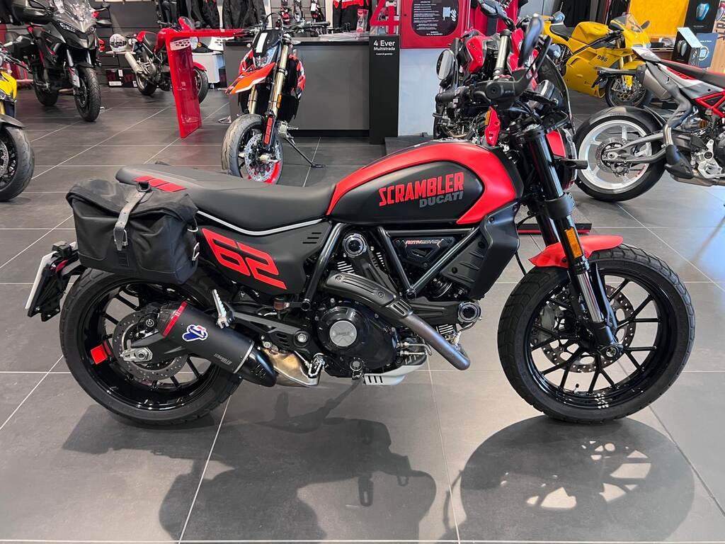 SCRAMBLER 800