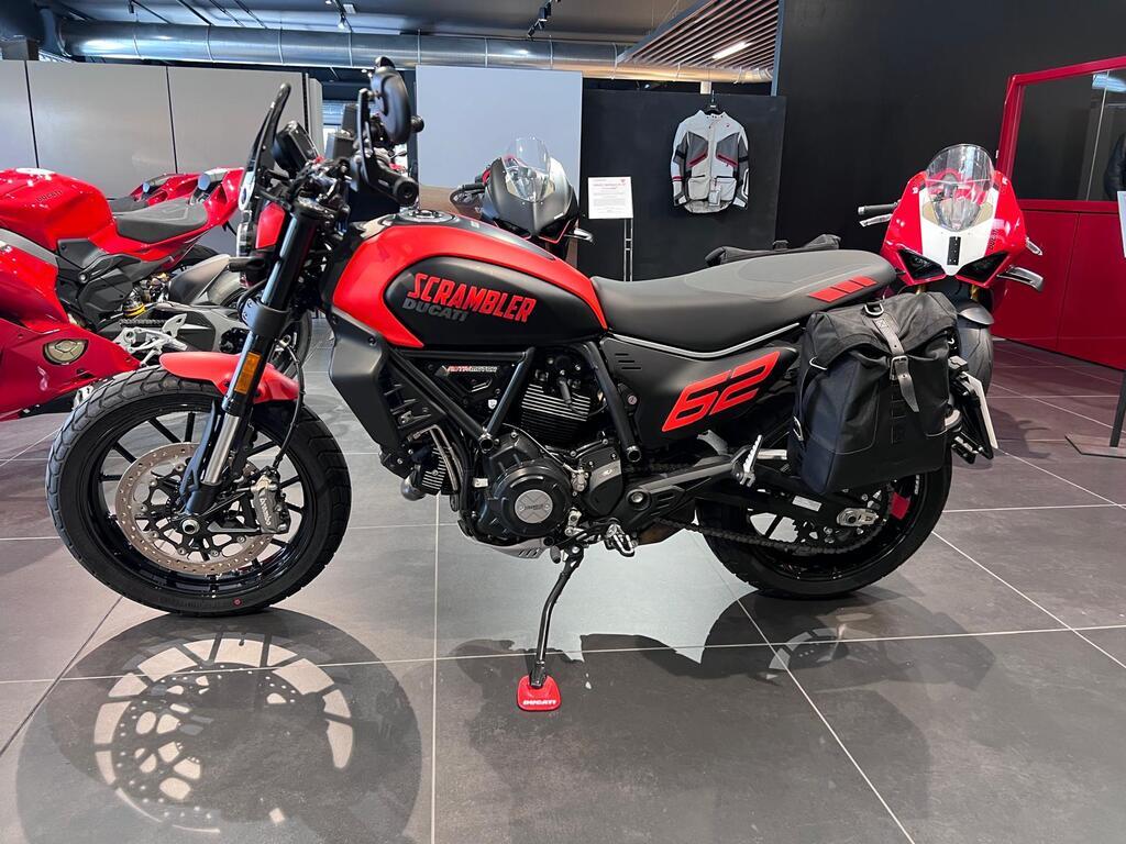 SCRAMBLER 800