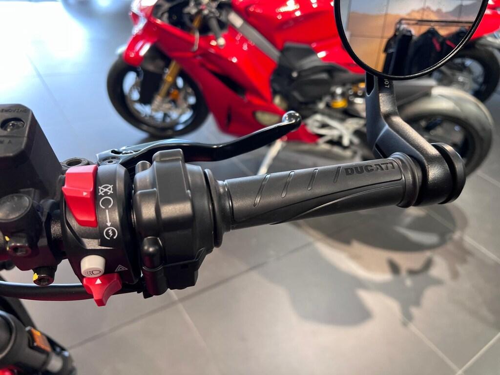 SCRAMBLER 800
