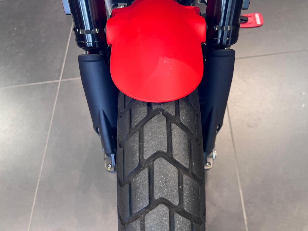 SCRAMBLER 800