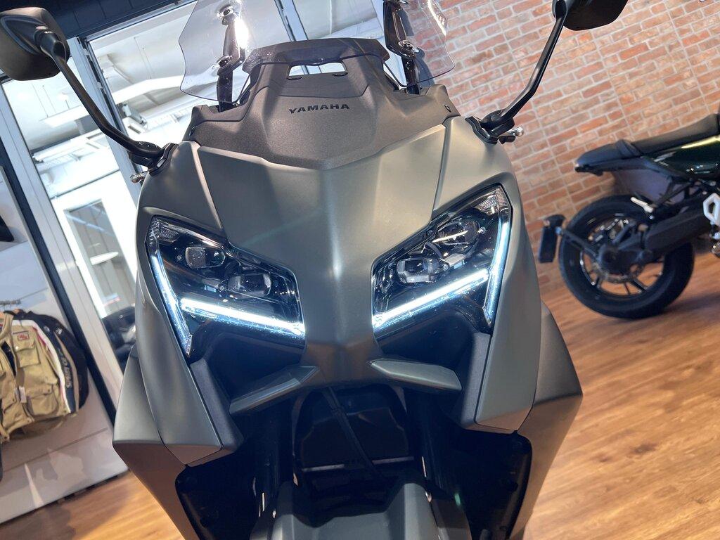 T-MAX 560