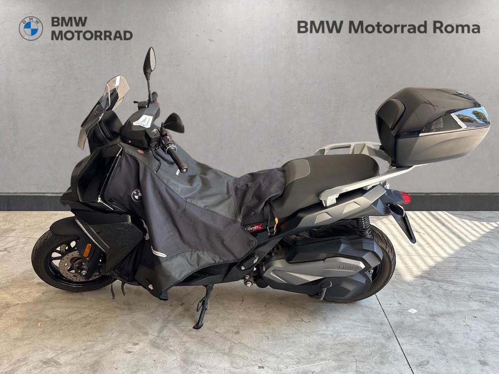 C 400 X