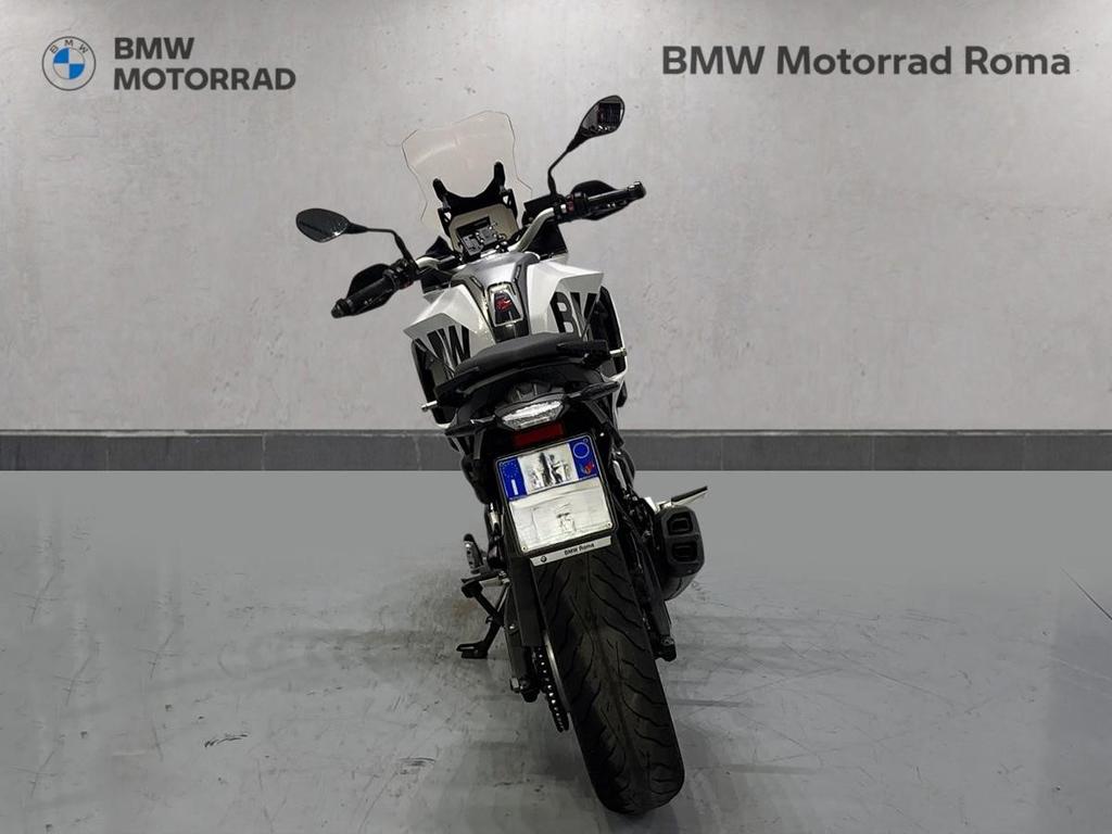 F 900 XR
