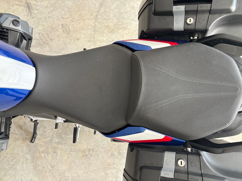 R 1250 R