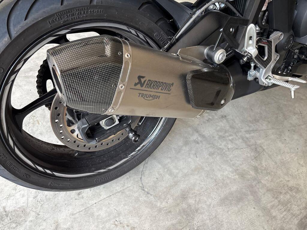 TIGER 800