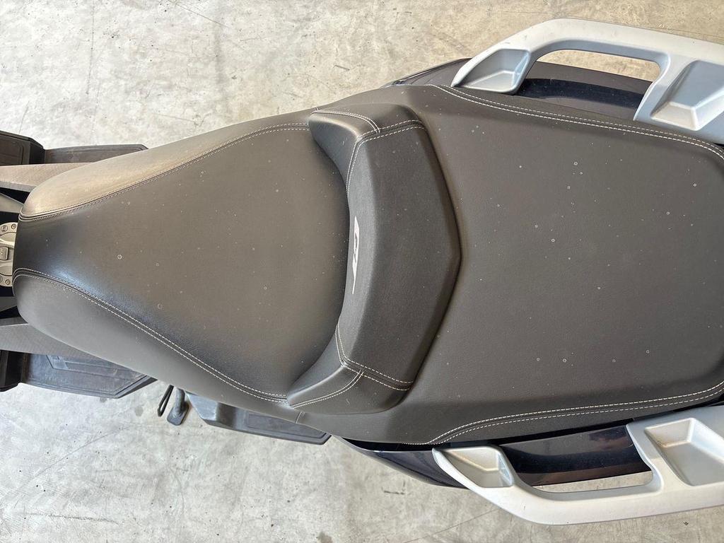 C 400 GT