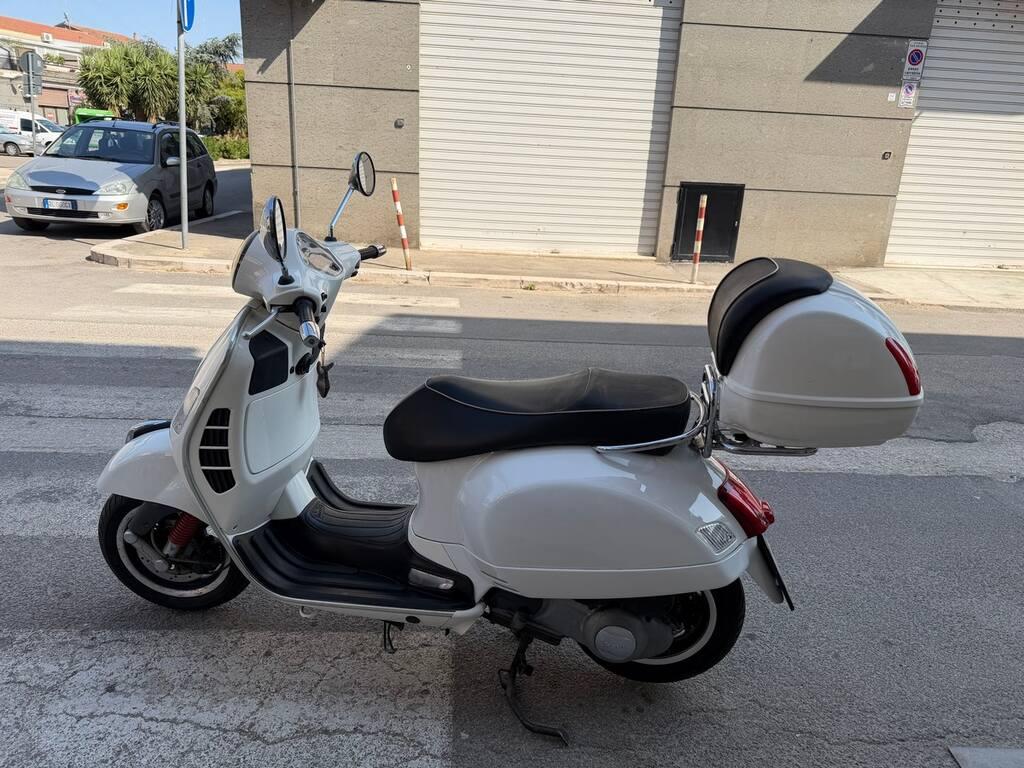 VESPA GTS 300