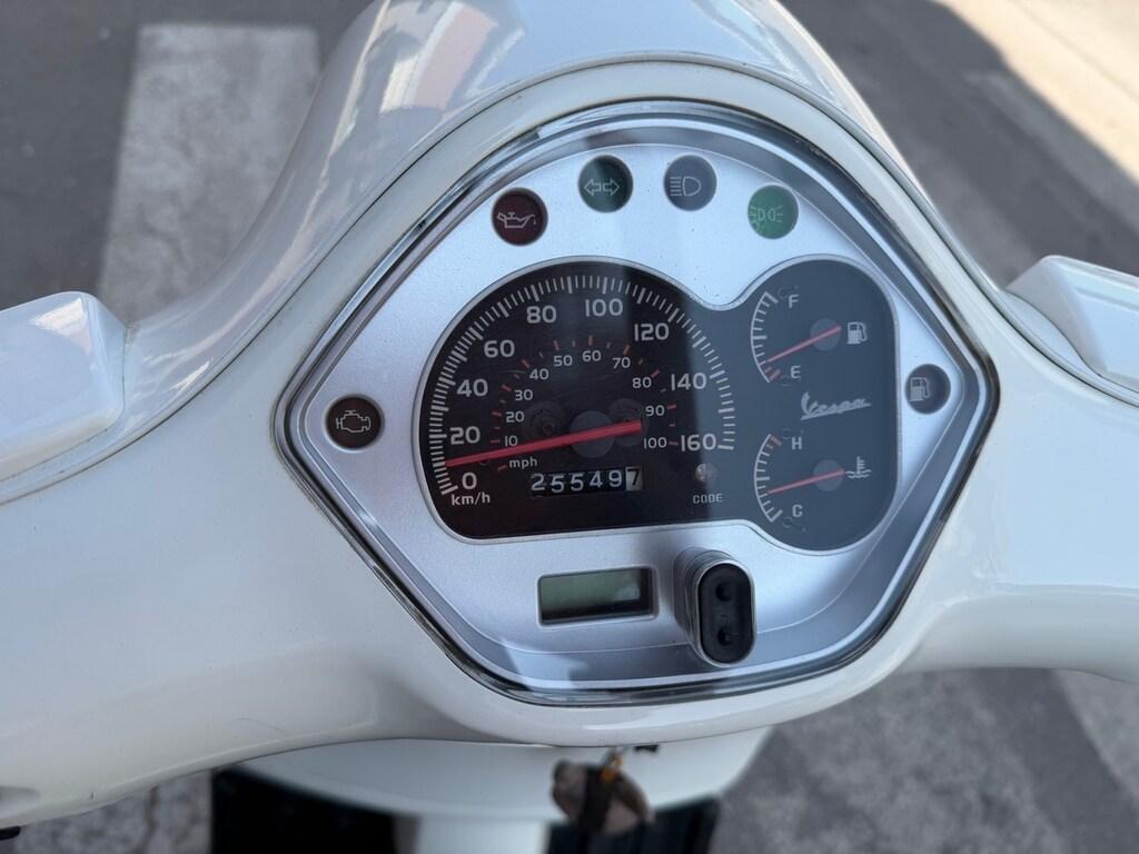 VESPA GTS 300