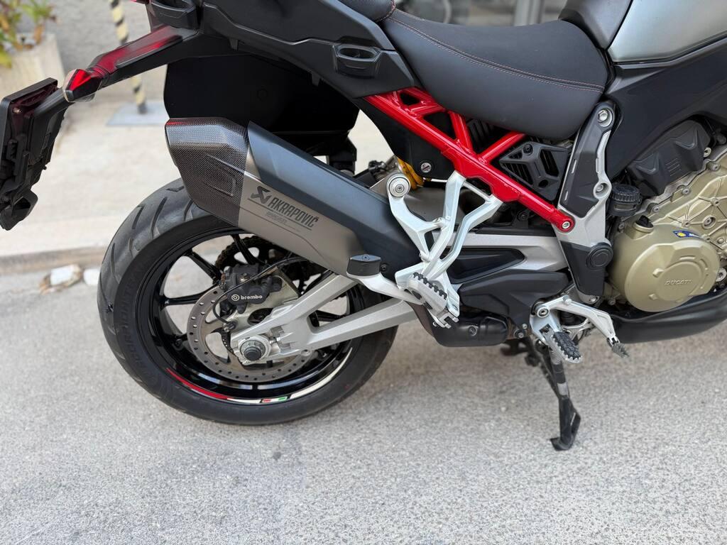 MULTISTRADA V4