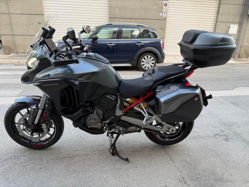 MULTISTRADA V4