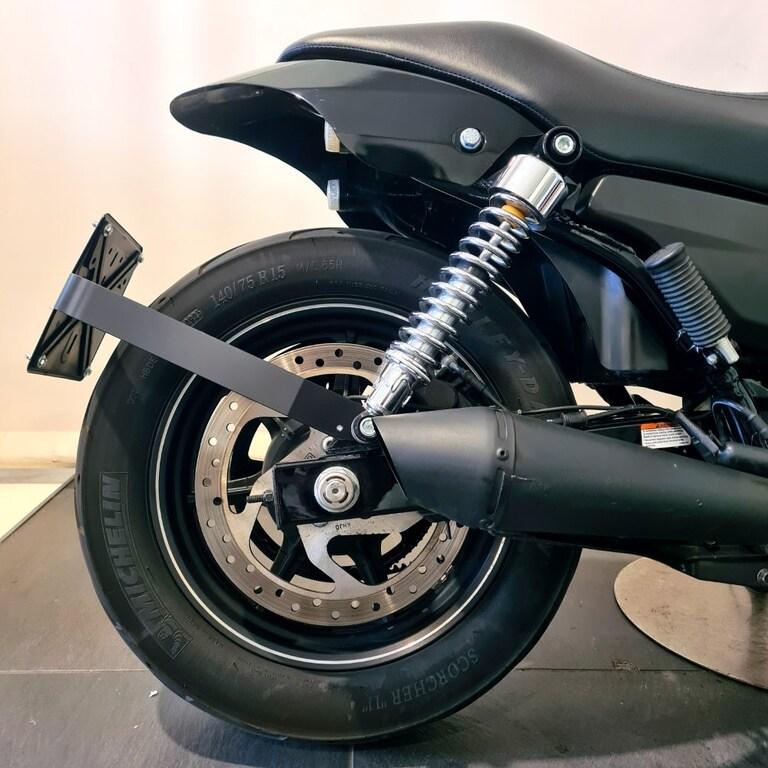 STREET 750