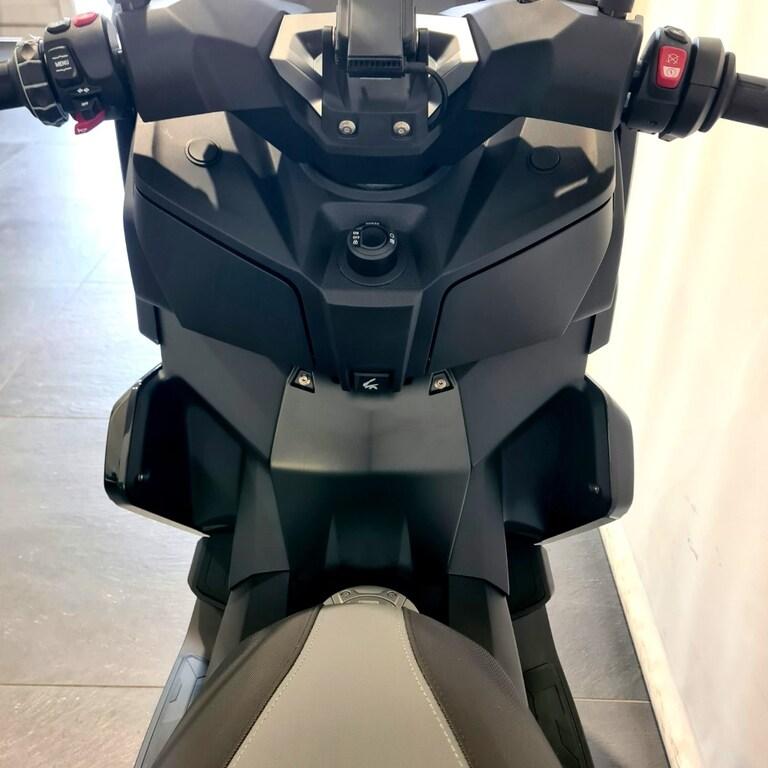 C 400 X