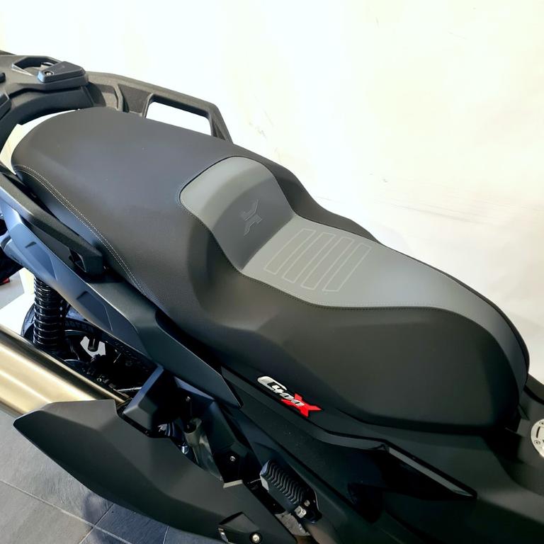 C 400 X