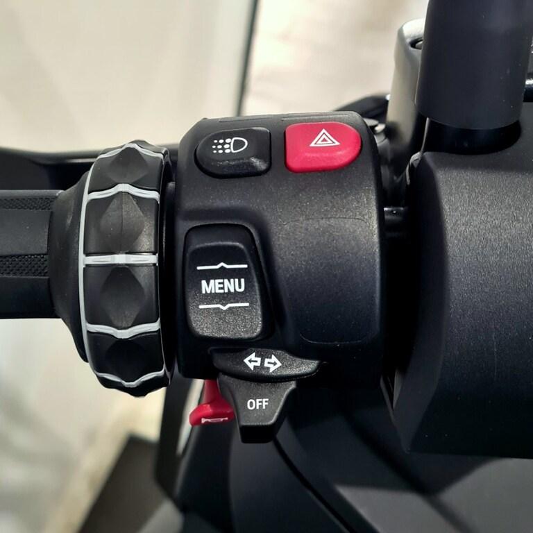C 400 X