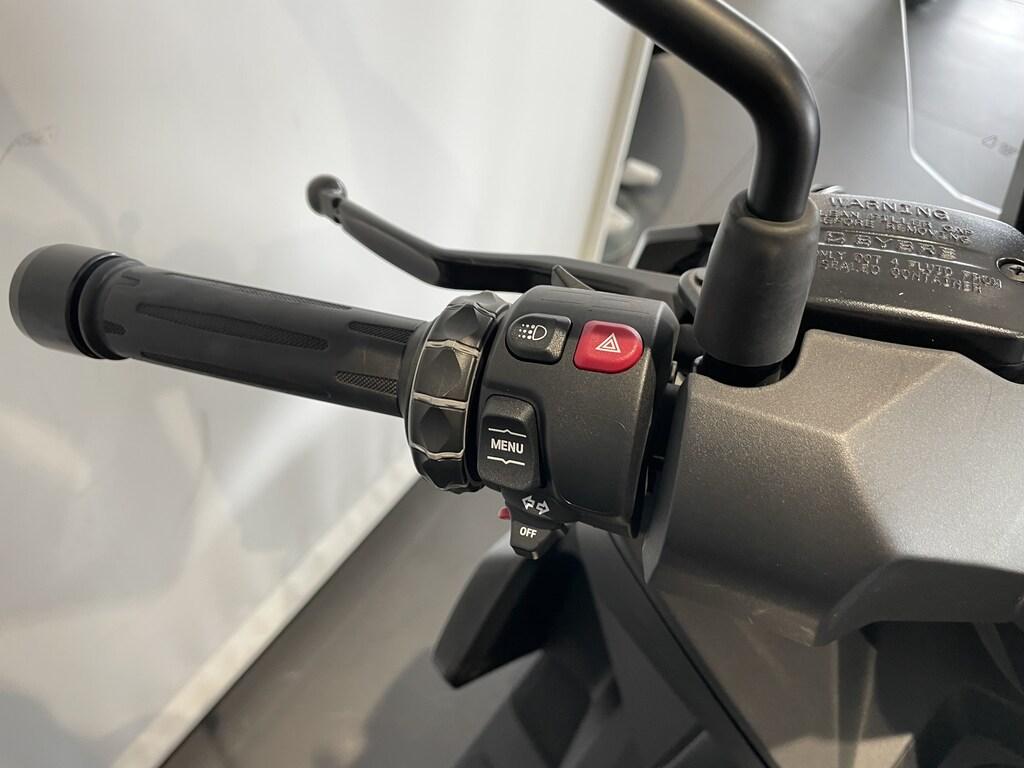 C 400 X