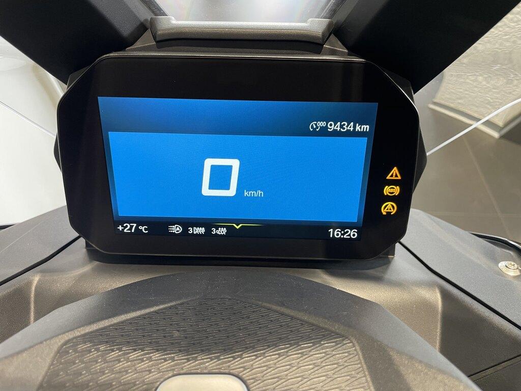 C 400 X