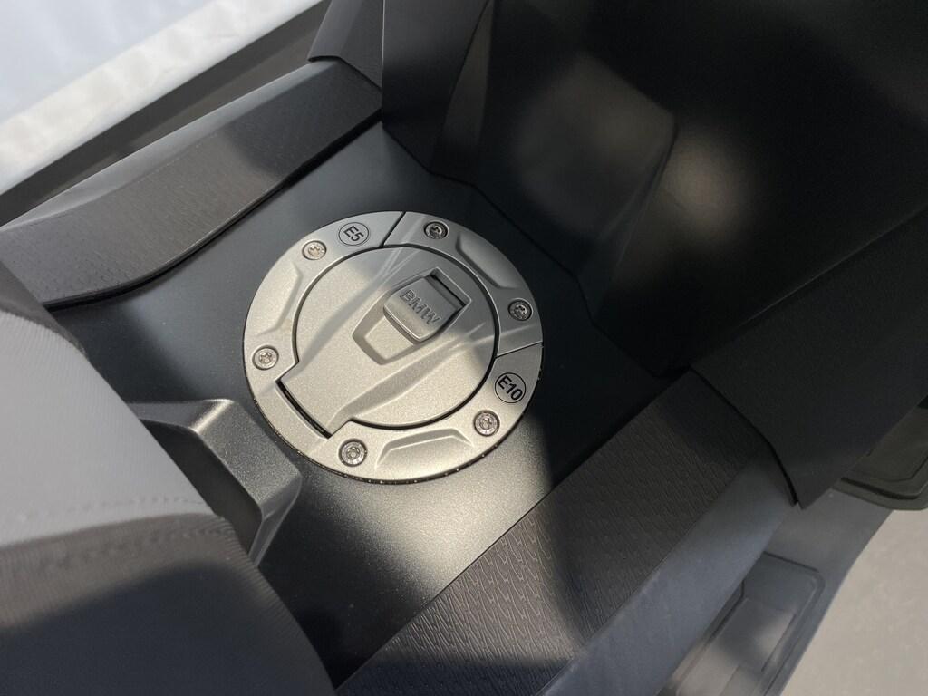 C 400 X