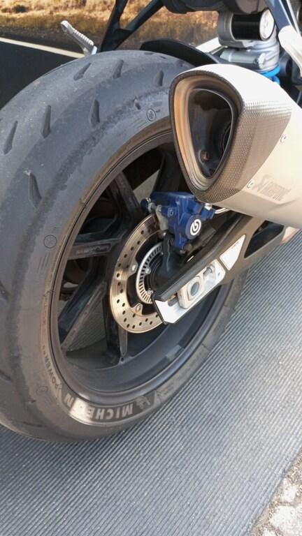 M 1000 R