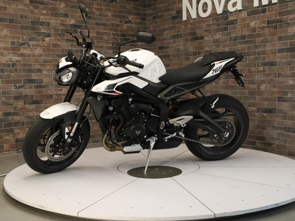 STREET TRIPLE 765