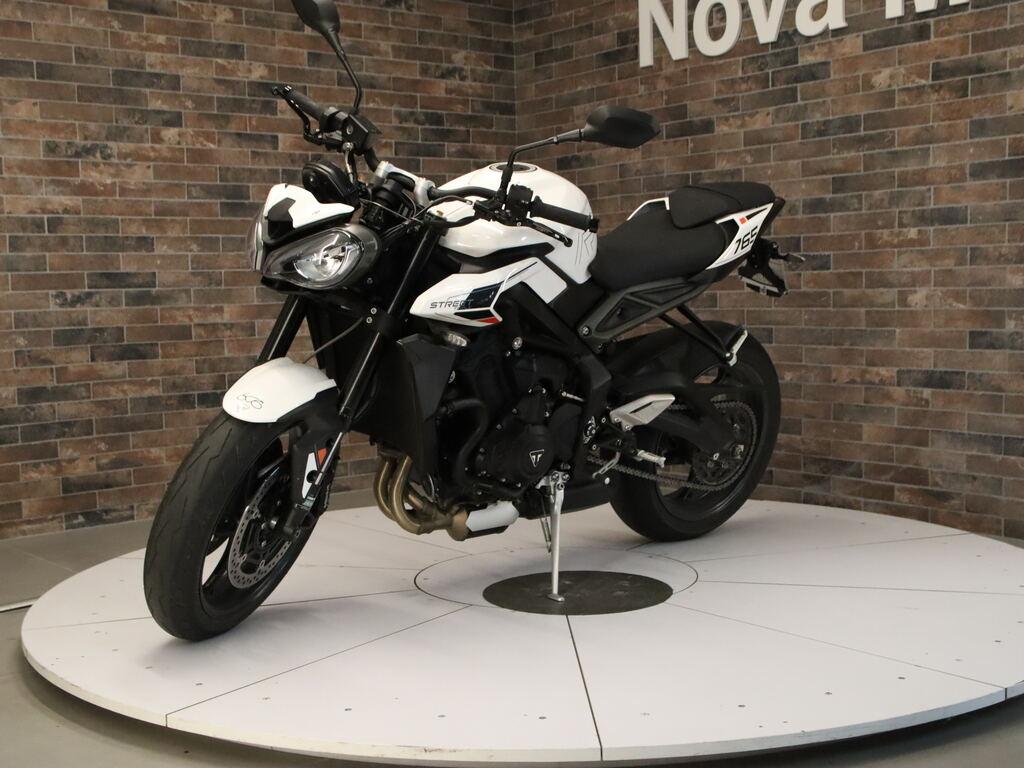 STREET TRIPLE 765