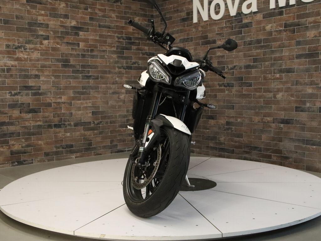 STREET TRIPLE 765