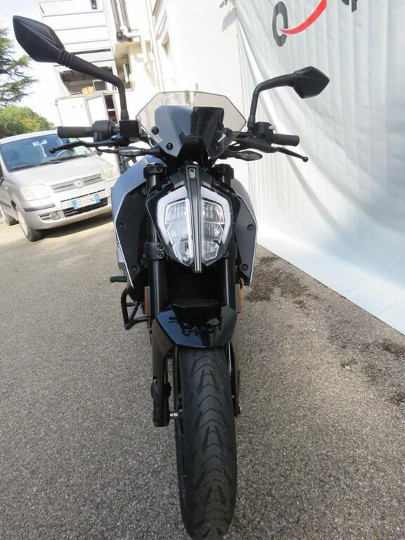 125 DUKE