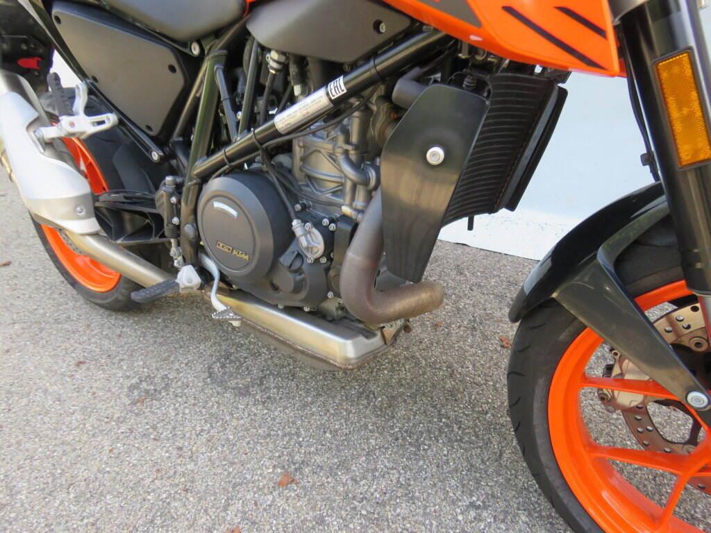 690 DUKE