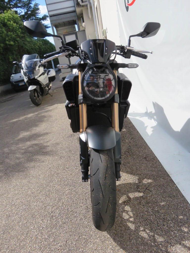 CB 650 R