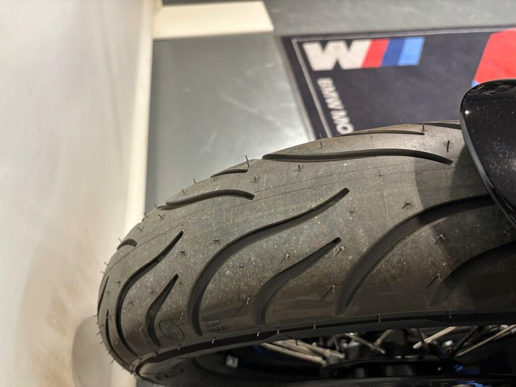 R 18
