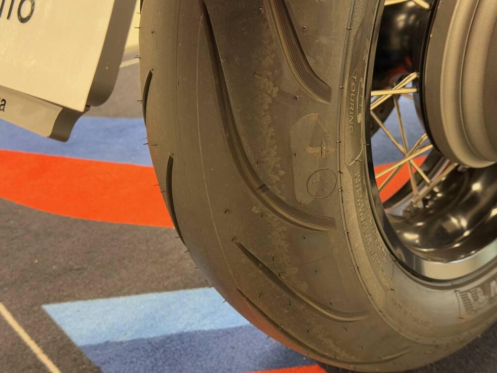 R 18