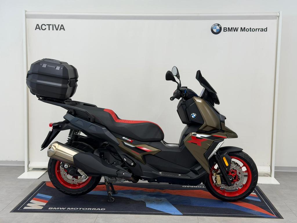 C 400 X